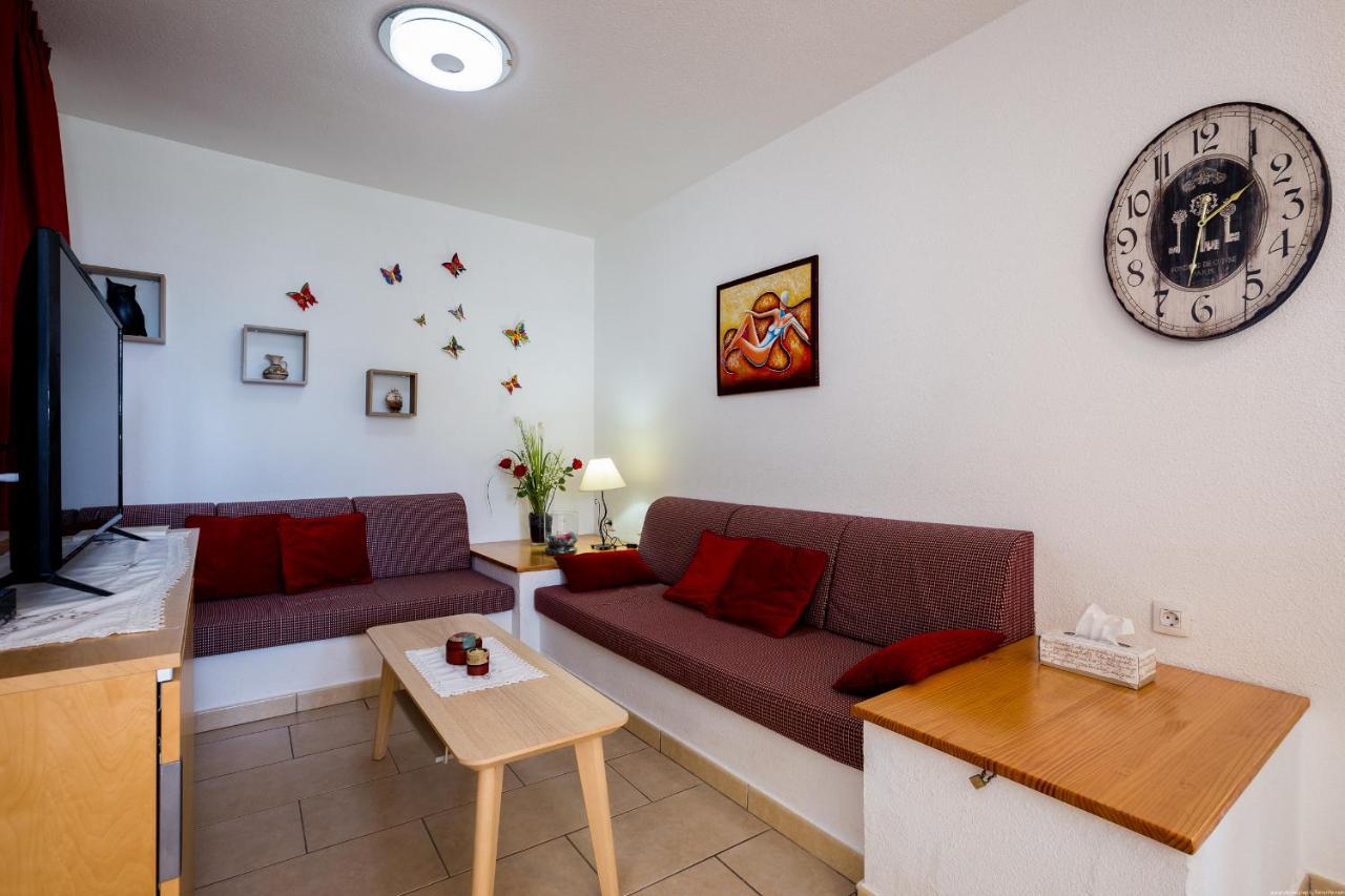 Go2Tenerife Appart'Nido Famille - Piscine & Plage Apartment Playa de las Americas  Exterior photo